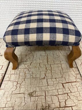 Doll Ottoman